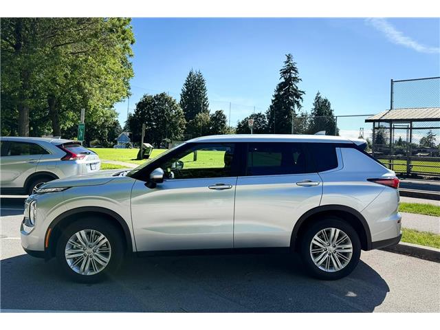 2024 Mitsubishi Outlander ES (Stk: 622793) in North Vancouver - Image 6 of 16
