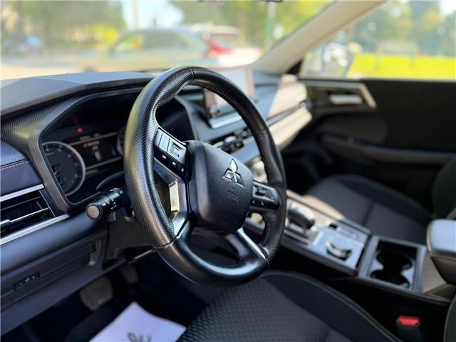 2024 Mitsubishi Outlander ES (Stk: 622793) in North Vancouver - Image 12 of 16