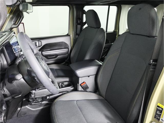 2025 Jeep Wrangler Sport (Stk: B21164) in Calgary - Image 16 of 22 2025 Jeep Wrangler Sport (Stk: B21164) in Calgary - Image 16 of 22