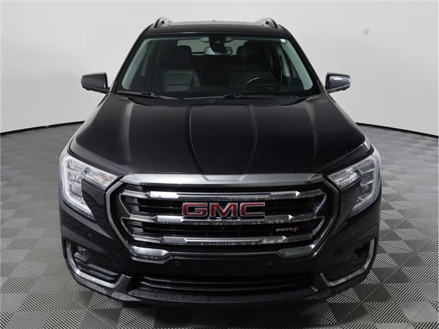 2022 GMC Terrain AT4 (Stk: A21180) in Calgary - Image 2 of 24 2022 GMC Terrain AT4 (Stk: A21180) in Calgary - Image 2 of 24