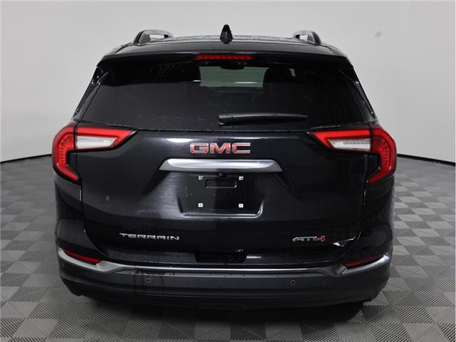 2022 GMC Terrain AT4 (Stk: A21180) in Calgary - Image 7 of 24 2022 GMC Terrain AT4 (Stk: A21180) in Calgary - Image 7 of 24
