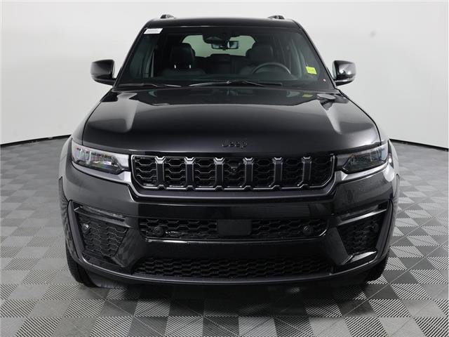 2026 Jeep Grand Cherokee Base (Stk: 26J132) in Calgary - Image 2 of 20