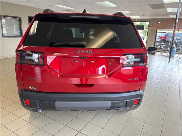 2026 Jeep Cherokee Laredo/Limited (Stk: 26082) in Oak Bay - Image 4 of 9