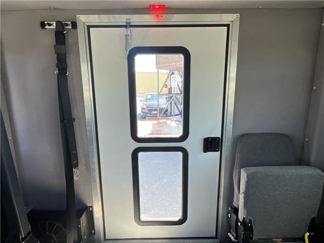 2014 Ford E-450 Cutaway Base (Stk: 26246) in Sudbury - Image 13 of 14