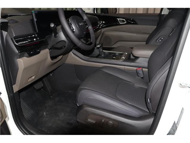 2026 Kia Carnival SX (Stk: 27186) in Edmonton - Image 12 of 33