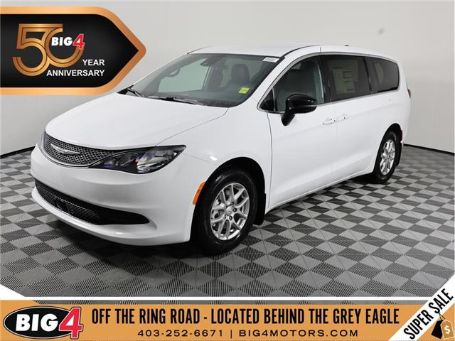 2026 Chrysler Grand Caravan SXT (Stk: 26T221) in Calgary - Image 1 of 19
