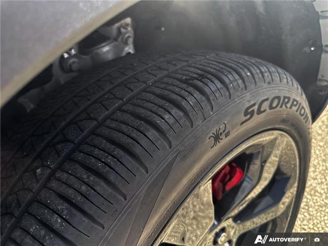 2023 Ford Explorer ST (Stk: 5UTT8489) in Sarnia - Image 7 of 25