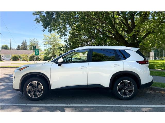 2024 Nissan Rogue SV Moonroof (Stk: 424545) in North Vancouver - Image 5 of 21