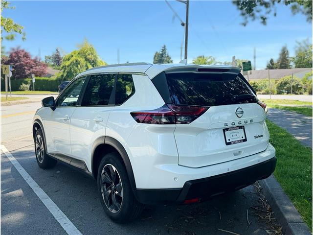 2024 Nissan Rogue SV Moonroof (Stk: 424545) in North Vancouver - Image 6 of 21