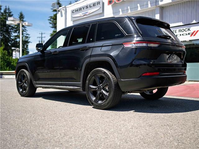 2024 Jeep Grand Cherokee Limited (Stk: 31230) in Surrey - Image 4 of 21