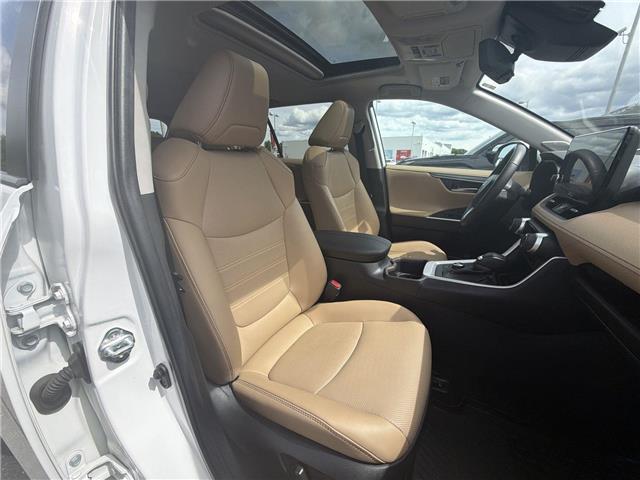 2024 Toyota RAV4 Hybrid Limited (Stk: 10121742A) in Markham - Image 32 of 33