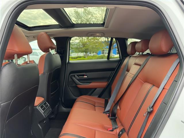 2023 Mazda CX-50 GT w/Turbo (Stk: 374839J) in Surrey - Image 11 of 15
