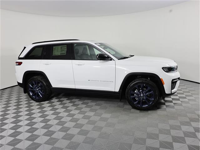 2026 Jeep Grand Cherokee Base (Stk: 26J131) in Calgary - Image 5 of 20 2026 Jeep Grand Cherokee Base (Stk: 26J131) in Calgary - Image 5 of 20