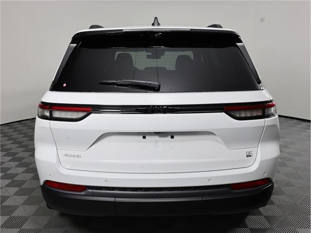 2026 Jeep Grand Cherokee Base (Stk: 26J131) in Calgary - Image 7 of 20 2026 Jeep Grand Cherokee Base (Stk: 26J131) in Calgary - Image 7 of 20