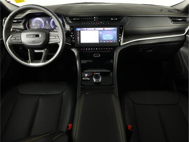 2026 Jeep Grand Cherokee Base (Stk: 26J131) in Calgary - Image 10 of 20 2026 Jeep Grand Cherokee Base (Stk: 26J131) in Calgary - Image 10 of 20