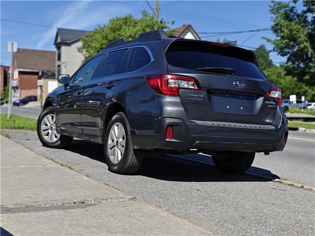 2019 Subaru Outback 3.6R Touring in Ottawa - Image 14 of 22