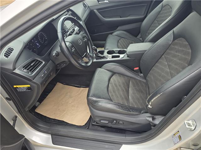 2015 Hyundai Sonata Sport in Saskatoon - Image 7 of 10 2015 Hyundai Sonata Sport in Saskatoon - Image 7 of 10