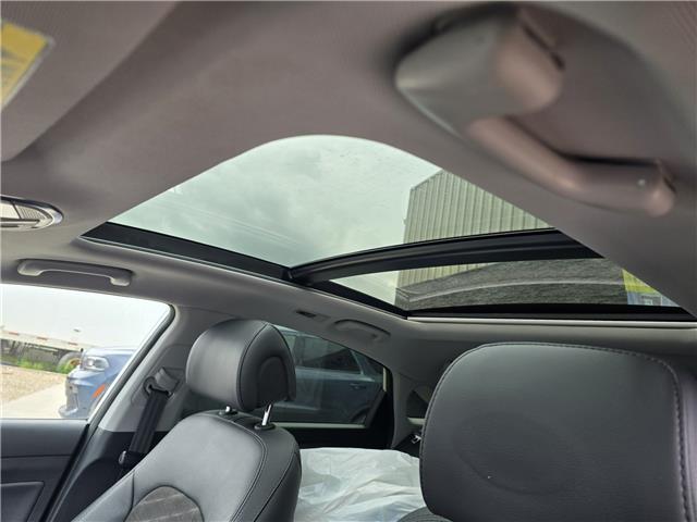 2015 Hyundai Sonata Sport in Saskatoon - Image 9 of 10 2015 Hyundai Sonata Sport in Saskatoon - Image 9 of 10