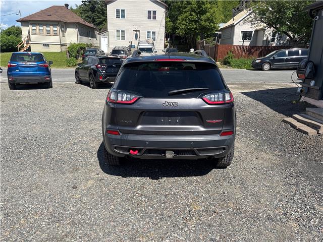 2019 Jeep Cherokee Trailhawk (Stk: ZTRAIL) in Sudbury - Image 4 of 17