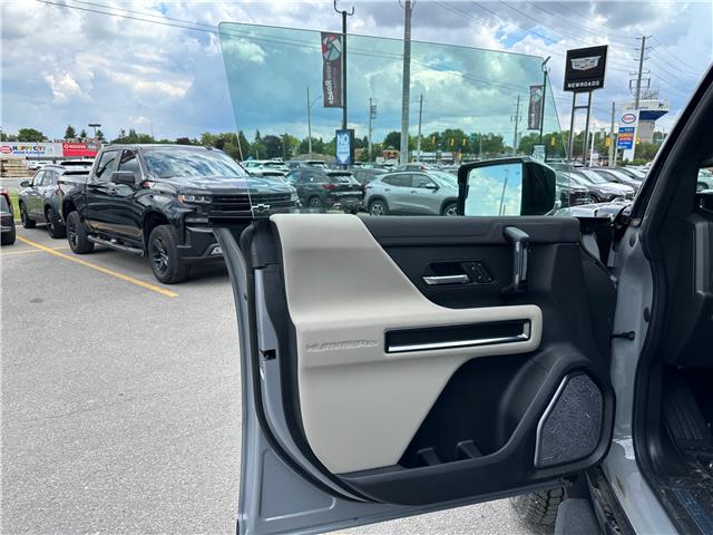 2026 GMC HUMMER EV SUV 2X (Stk: U604907) in Newmarket - Image 11 of 19