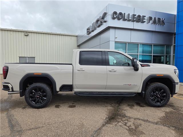 2026 GMC Sierra 3500HD AT4 (Stk: 10438) in Vermilion - Image 2 of 26