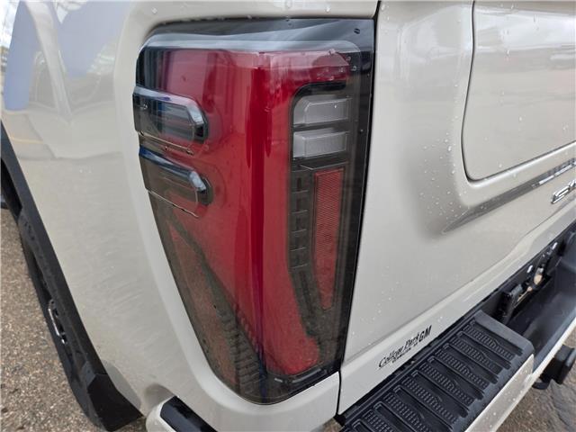 2026 GMC Sierra 3500HD AT4 (Stk: 10438) in Vermilion - Image 23 of 26