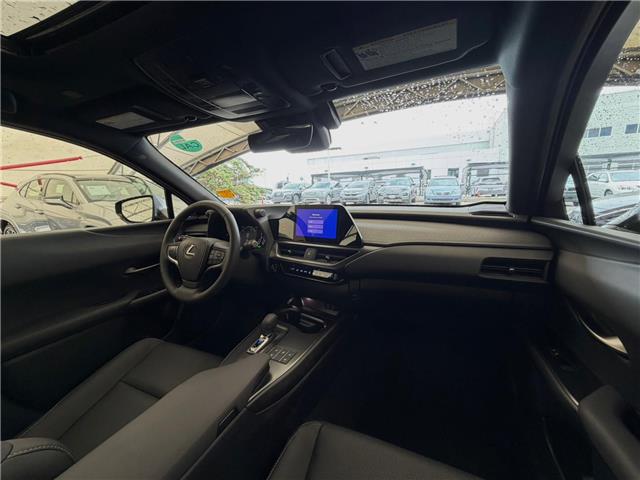 2026 Lexus UX 300h Base (Stk: 260943) in Calgary - Image 9 of 18