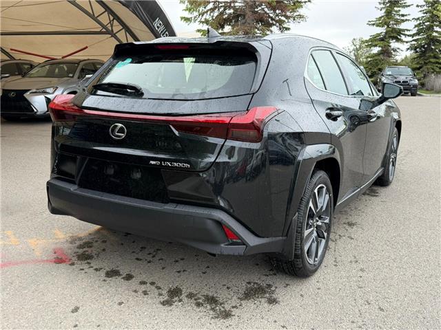 2026 Lexus UX 300h Base (Stk: 260943) in Calgary - Image 3 of 18