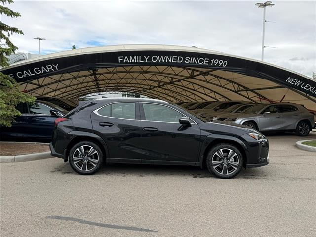 2026 Lexus UX 300h Base (Stk: 260943) in Calgary - Image 2 of 18