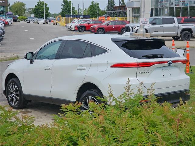 2024 Toyota Venza LE (Stk: P3825A) in Bowmanville - Image 8 of 25