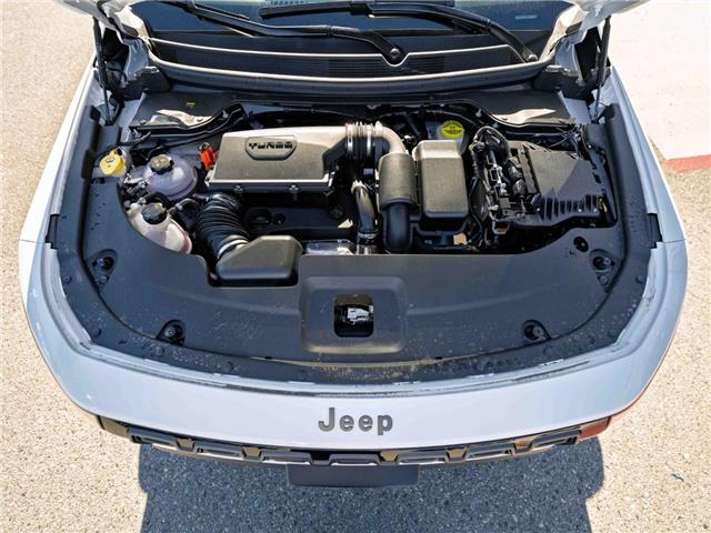 2026 Jeep Cherokee Laredo/Limited (Stk: T206174) in Surrey - Image 7 of 23