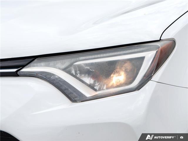 2018 Toyota RAV4 LE (Stk: U26T110A) in London - Image 9 of 27