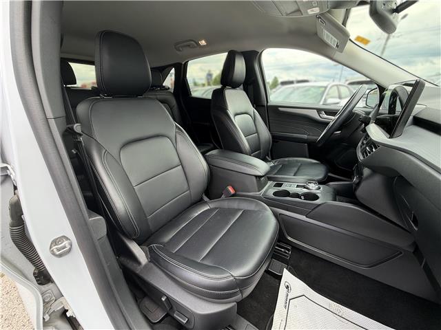 2025 Ford Escape Platinum (Stk: 260235) in North Bay - Image 23 of 50