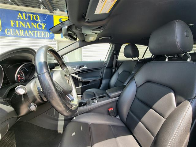 2018 Mercedes-Benz GLA 250 4MATIC| NAVI | HEATED LEATHER | R-CAM |1 OWNER (Stk: S9711A) in St. Catharines - Image 7 of 28 2018 Mercedes-Benz GLA 250 4MATIC| NAVI | HEATED LEATHER | R-CAM |1 OWNER (Stk: S9711A) in St. Catharines - Image 7 of 28
