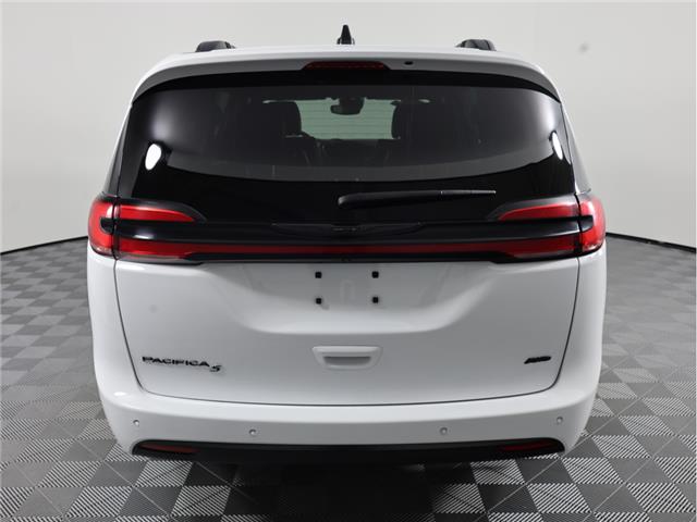 2024 Chrysler Pacifica Touring-L (Stk: L675A) in Calgary - Image 7 of 21