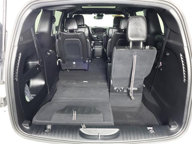 2024 Chrysler Pacifica Touring-L (Stk: L675A) in Calgary - Image 9 of 21