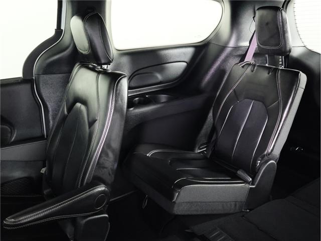 2024 Chrysler Pacifica Touring-L (Stk: L675A) in Calgary - Image 11 of 21