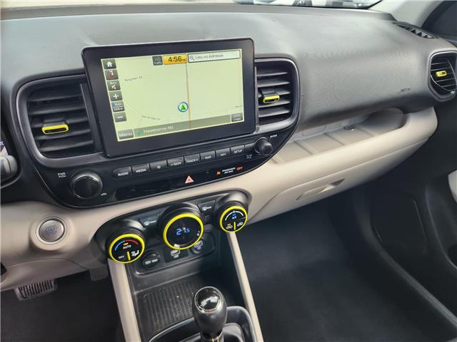 2020 Hyundai Venue Ultimate w/Grey-Lime Interior in Ottawa - Image 2 of 14