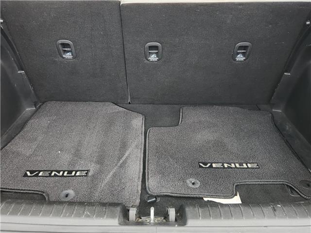 2020 Hyundai Venue Ultimate w/Grey-Lime Interior in Ottawa - Image 8 of 14