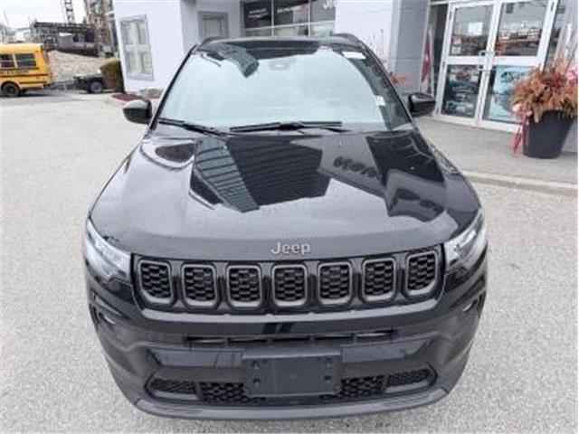 2026 Jeep Compass North (Stk: M23121) in Newmarket - Image 2 of 11