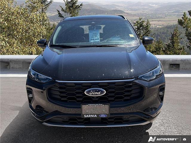 2025 Ford Escape ST-Line Elite (Stk: 5UTT4464) in Sarnia - Image 2 of 25
