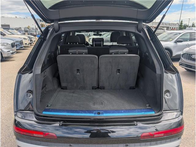 2026 Audi Q7 45 (Stk: 19538) in Calgary - Image 7 of 29