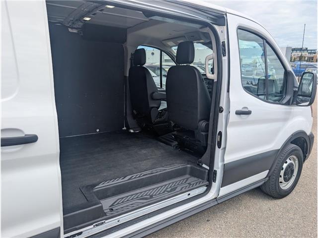2025 Ford Transit-250 Cargo Base (Stk: 19541) in Calgary - Image 9 of 17