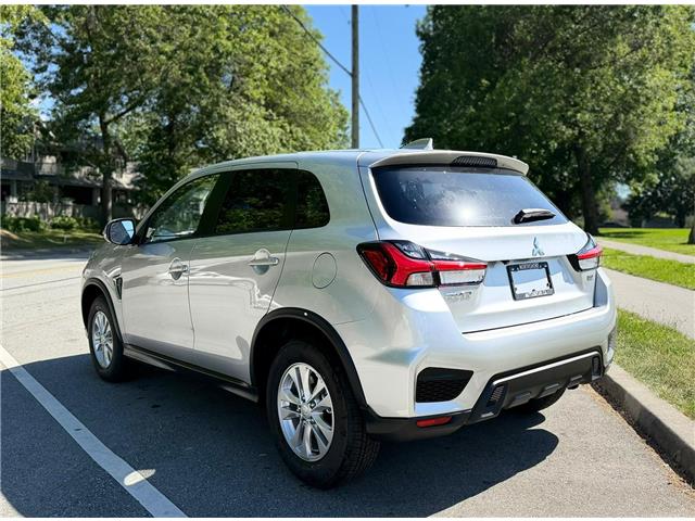 2026 Mitsubishi RVR SE (Stk: 601015) in North Vancouver - Image 7 of 19