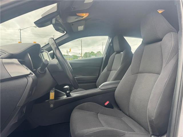 2018 Toyota C-HR XLE (Stk: 28481P) in Newmarket - Image 7 of 13