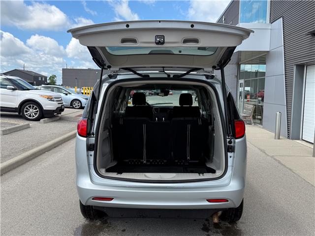 2023 Chrysler Grand Caravan SXT (Stk: UM050) in London - Image 6 of 28