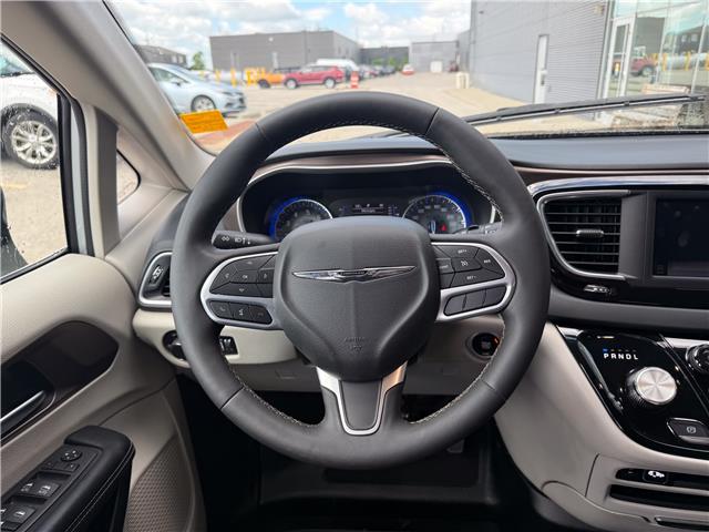 2023 Chrysler Grand Caravan SXT (Stk: UM050) in London - Image 15 of 28