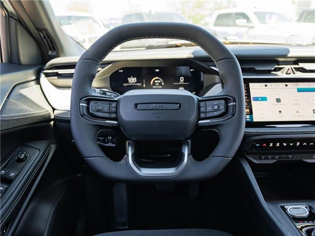 2026 Jeep Cherokee Laredo/Limited (Stk: T227410) in Surrey - Image 10 of 22