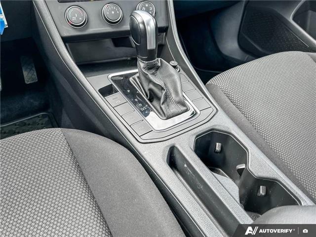 2021 Volkswagen Jetta Comfortline (Stk: ST-205A) in Calgary - Image 14 of 21