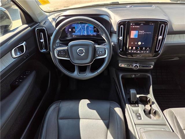 2024 Volvo XC40 B5 Core Dark Theme (Stk: 7174) in Calgary - Image 11 of 15